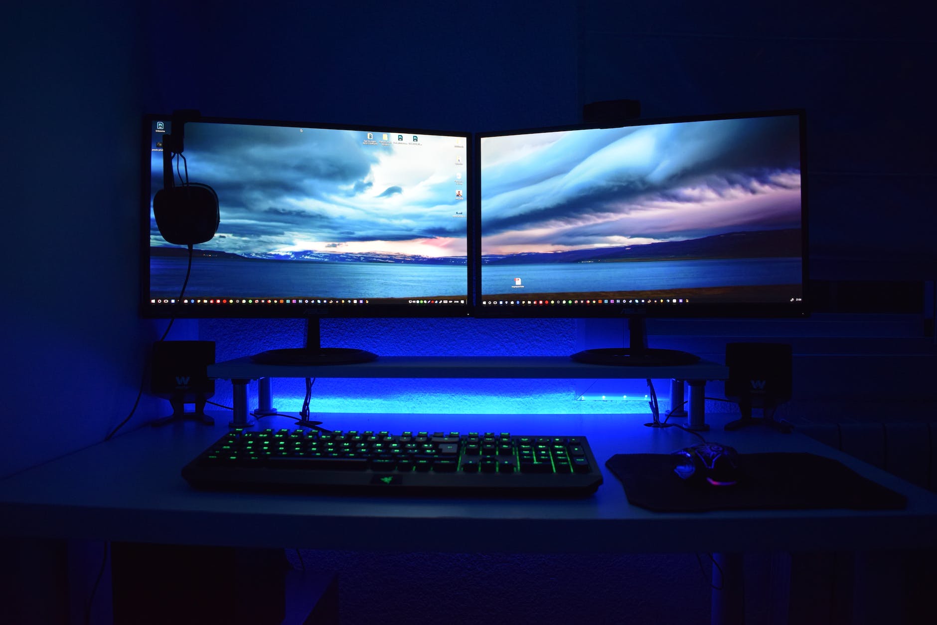 Choosing the Right Monitor: Gaming, Business, and Entertainment
